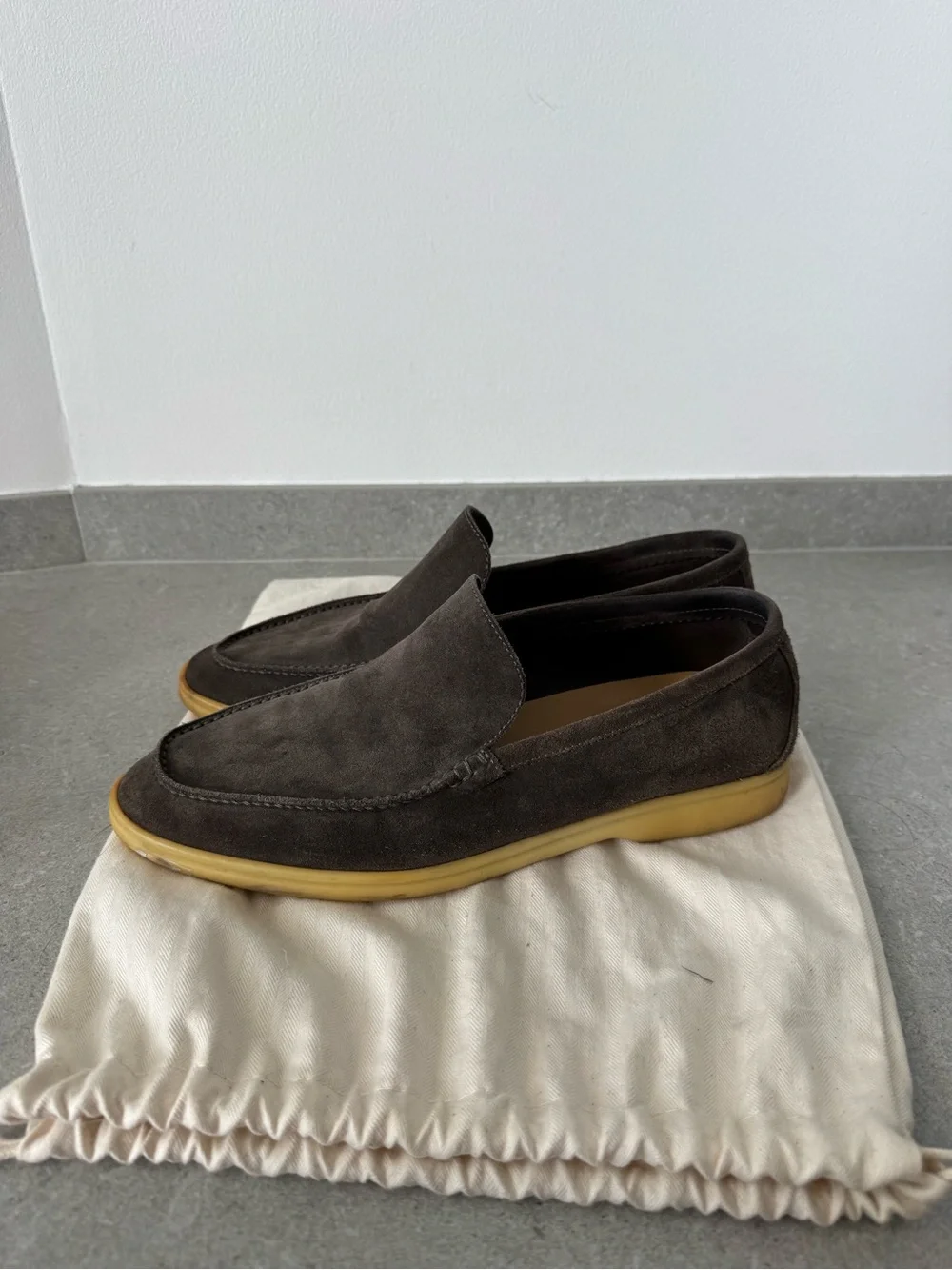 Loro Piana Warm Ash Grey Summer Walk